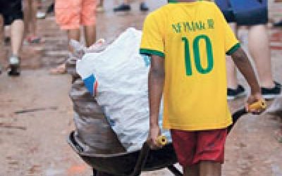 PREFEITURA FAZ AÇÃO DE SENSIBILIZAÇÃO PARA O COMBATE AO TRABALHO INFANTIL